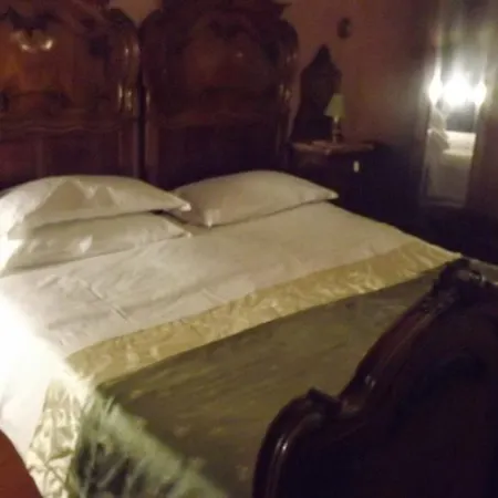 Bed & Breakfast La Vie Est Belle *