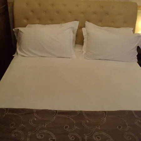 Bed & Breakfast La Vie Est Belle Roma